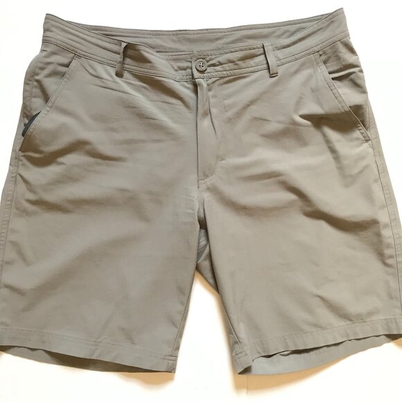 Columbia Regular Fit Flat Front Hybrid Shorts Mens 38 Gray 10" Inseam Polyester - Picture 2 of 11